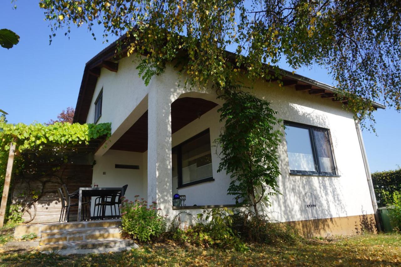 Haus Eifeldolomiten - Ankommen Und Wohlfuehlen ゲロルシュタイン エクステリア 写真